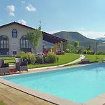 Hébergement de vacances Family In Cagli With Pool Acqualagna