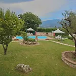 Hébergement de vacances Family In Cagli With Pool