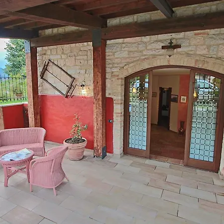 Family In Cagli With Pool *