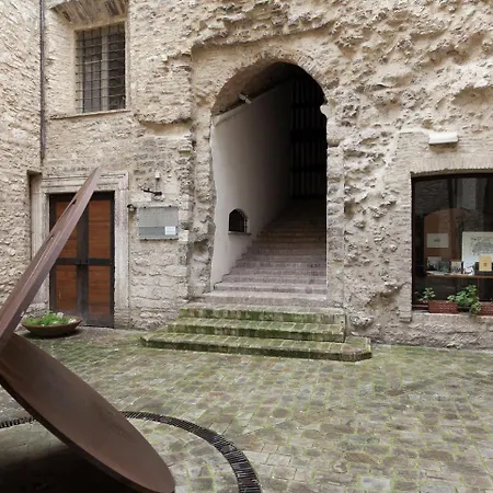 Family In Cagli With Pool *